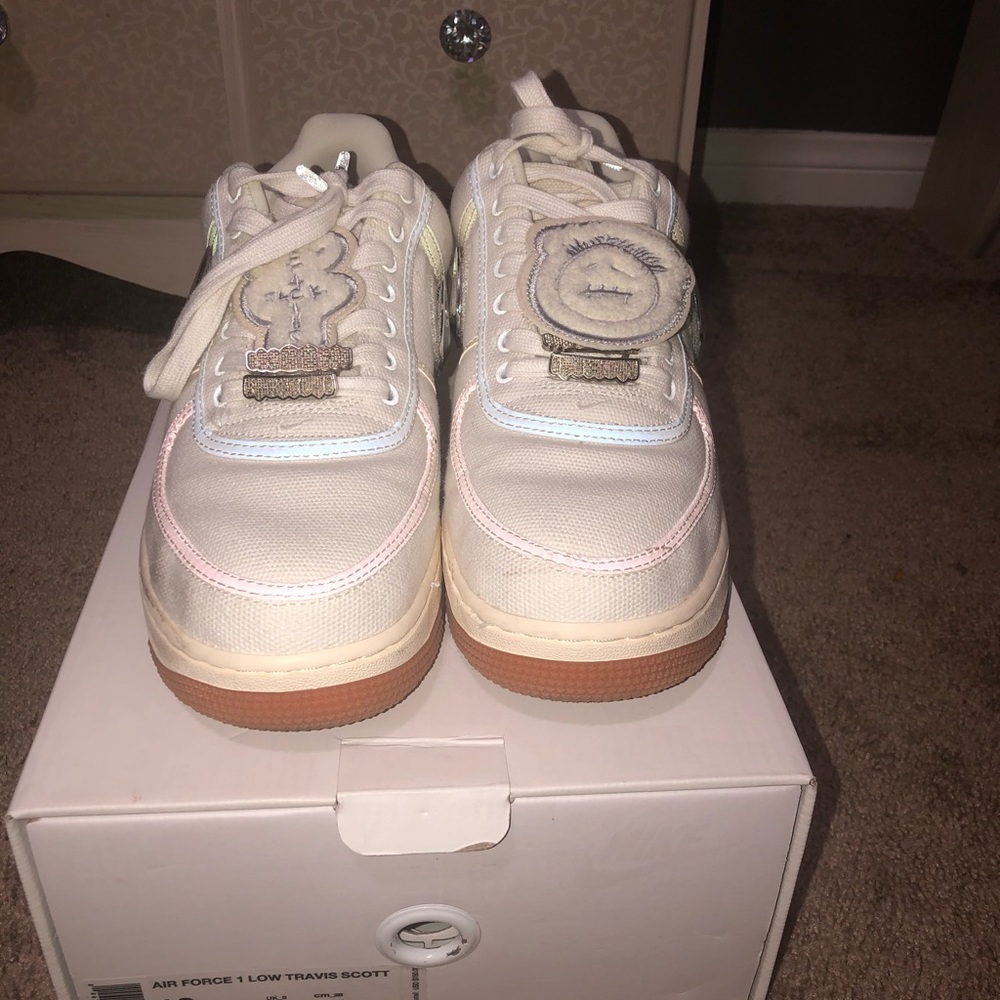 Air Force 1 low Travis Scott sail style AQ411-101